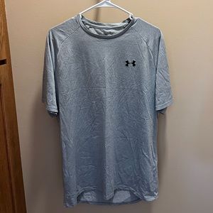 Under Armour Large Tall top